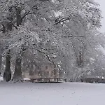 Bed & Breakfast Domaine De Marchal - Et Table D'hotes Celles-Sur-Durolle