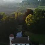 Domaine De Marchal - Et Table D'hotes Bed & Breakfast Celles-Sur-Durolle