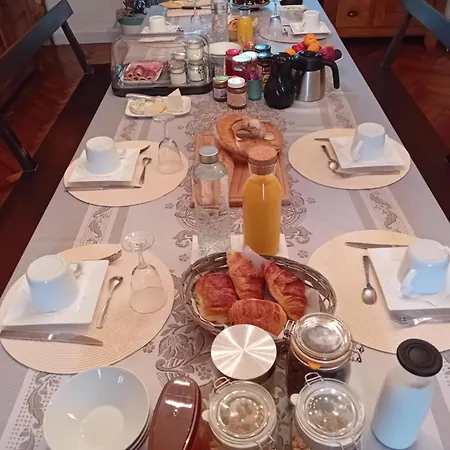 Alojamento de Acomodação e Pequeno-almoço Domaine De Marchal - Et Table D'hotes *