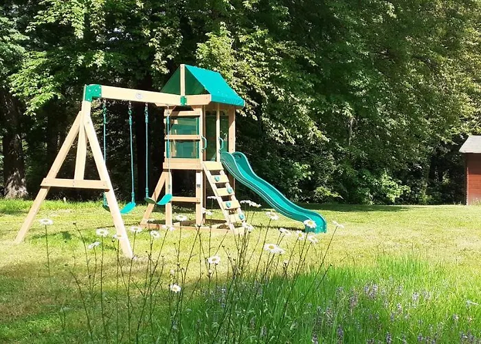 Domaine De Marchal - Et Table D'hotes Bed & Breakfast 3*