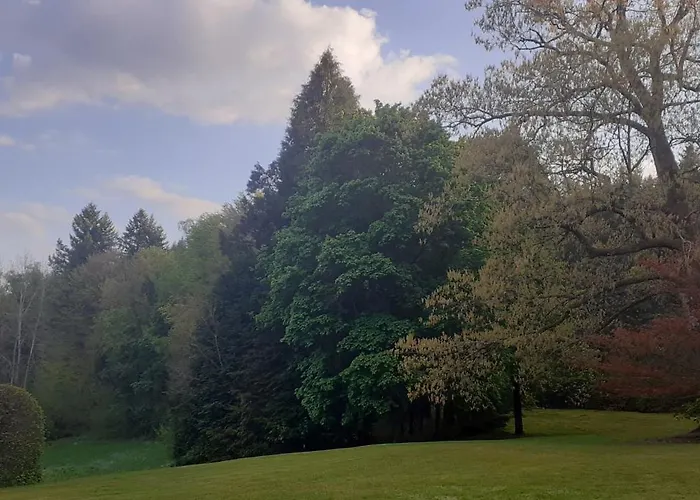 Domaine De Marchal - Et Table D'hotes Bed & Breakfast 3*